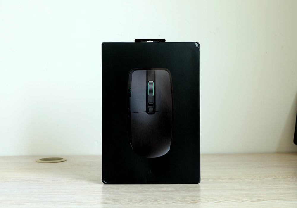 掌中游戏利器 自由设定体验更惬意 分享小米首款游戏鼠标