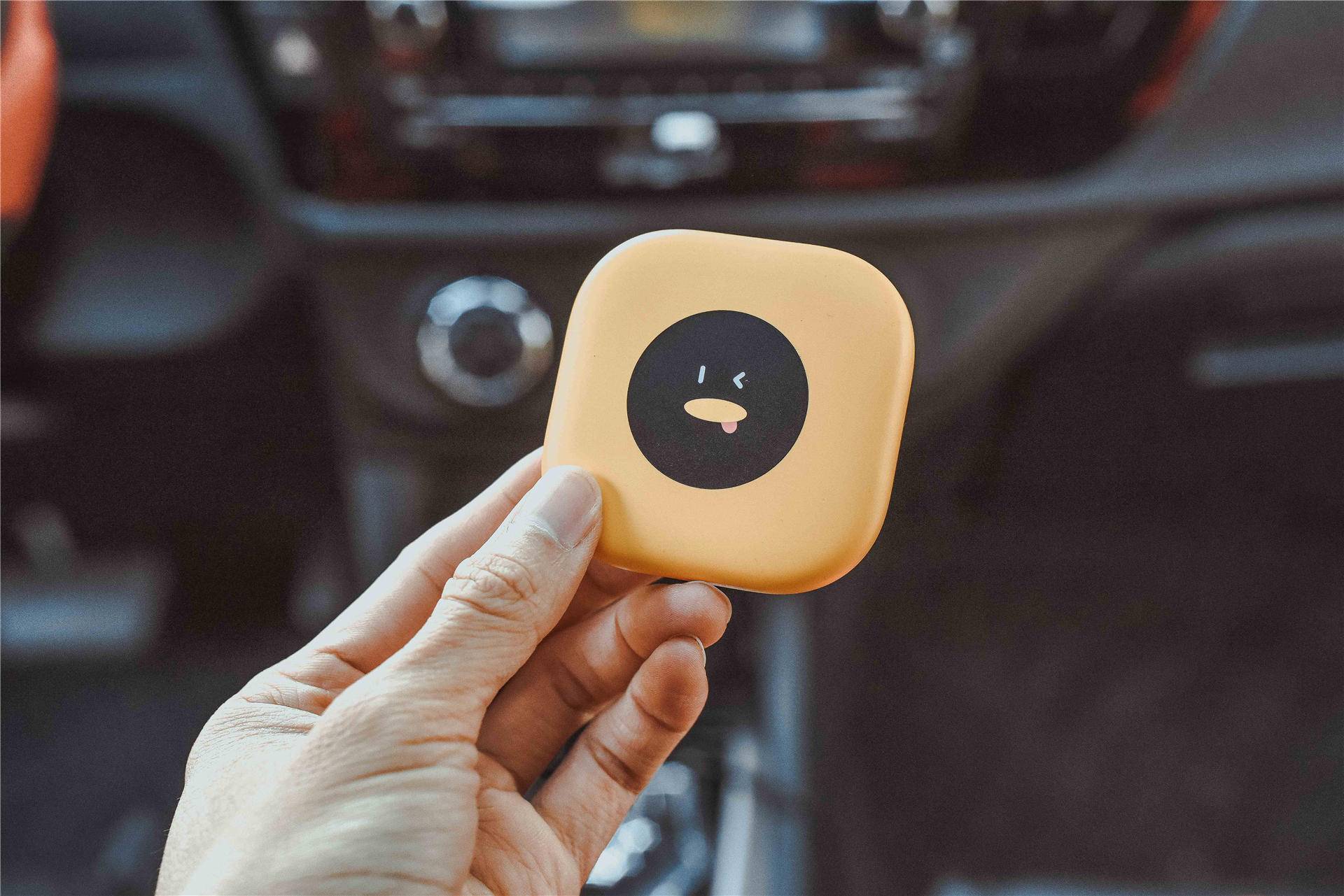 投影电视荣耀盒子上怎么下载应用_智能电视盒子评测_腾讯极光盒子3mini