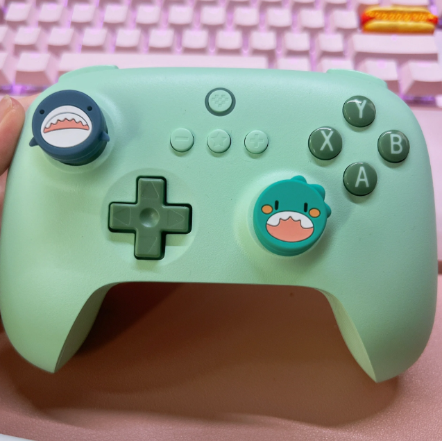 游戏手柄性价比排行_手柄格斗游戏_北通斯巴达3手柄评测