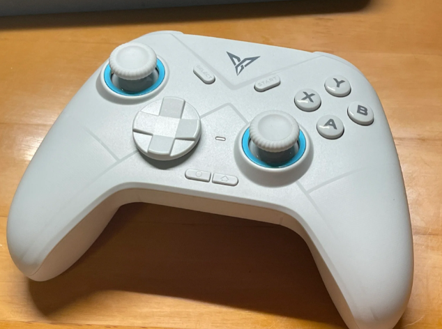 北通斯巴达3手柄评测_手柄格斗游戏_游戏手柄性价比排行