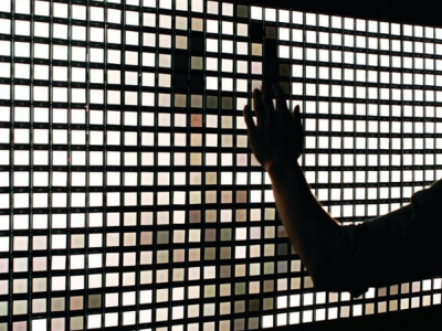 外国企业抛售液晶面板生产线,众多企业纷纷争相购买,那么在LCD电视市场的主导地位还能维持多久呢?