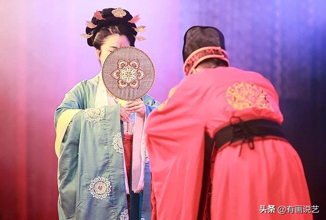 中年随礼选择_中国人随礼习俗_多少钱是正常礼尚往来