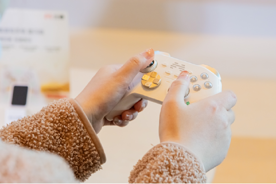 华为智选 北通智能游戏手柄 星闪款_格斗手柄_北通星闪手柄 响应速度2000Hz