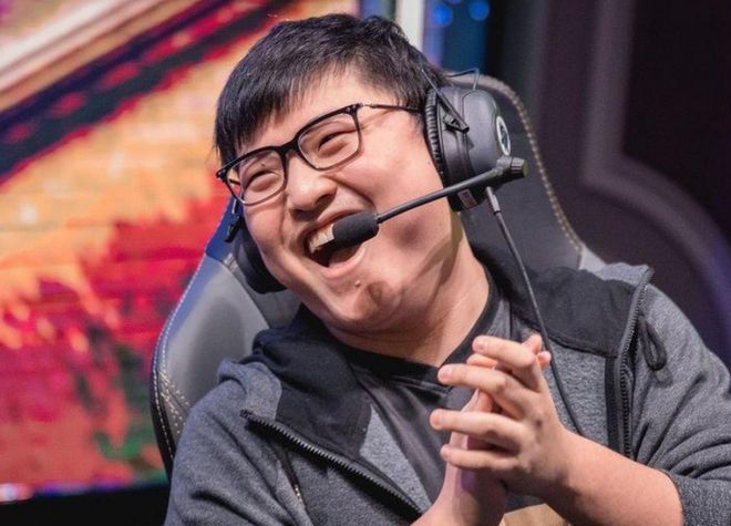 UziLOL名人堂皮肤_LOL名人堂Uzi入选_lol官网视频不能看