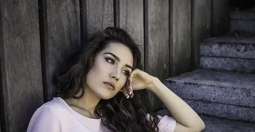 离婚后男子频繁联系你_蔡格尼克效应生活应用_不爱很近的原因