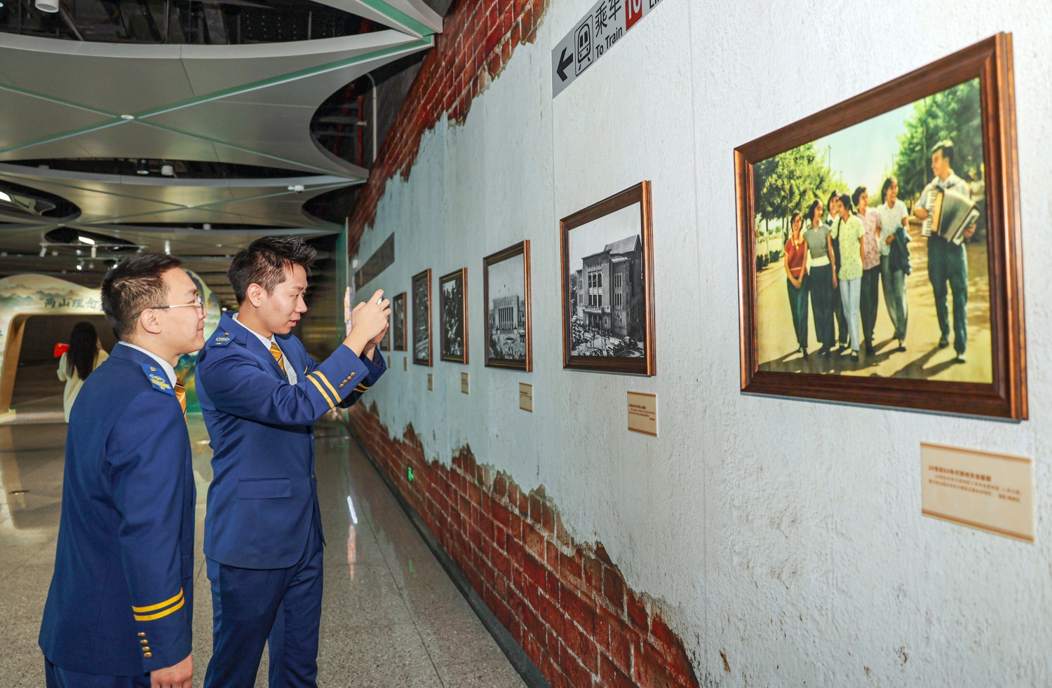 郑州地铁数字艺术影像展_郑州晚报地铁报 生活 应用 app_绿城记忆豫见未来