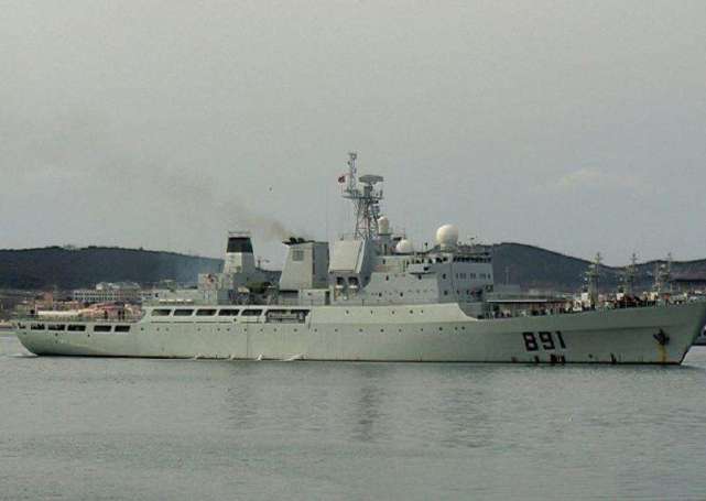 国产电磁炮试验平台_电磁炮生活应用_072Ⅲ型海洋山号坦克登陆舰