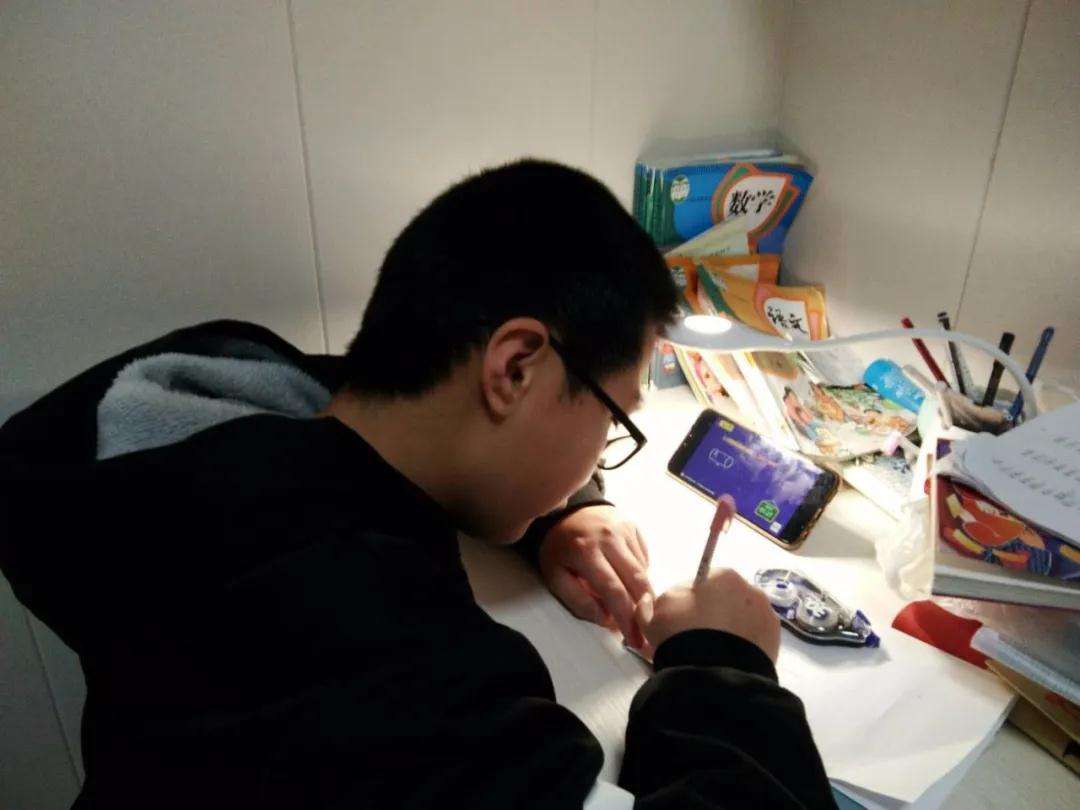 重度拖延症孩子教育_蔡格尼克效应生活应用_克服孩子拖延症方法