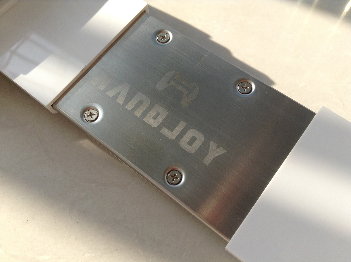 handjoy超薄智能游戏手柄_手机游戏手柄推荐_魂斗罗 手柄玩