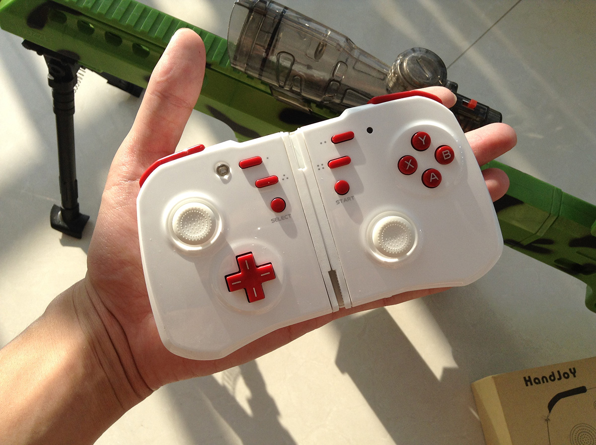 魂斗罗 手柄玩_手机游戏手柄推荐_handjoy超薄智能游戏手柄