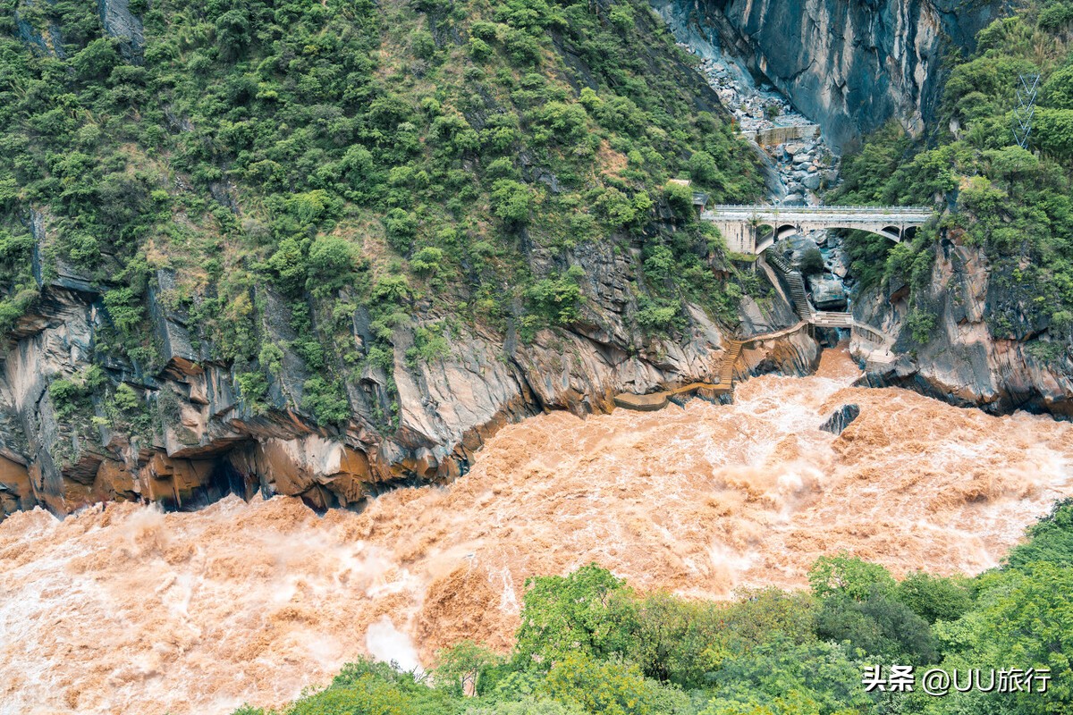 香格里拉旅游景点_普达措国家公园攻略_香格里拉是什么意思